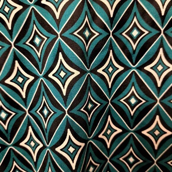 212 Collection Tank Top Size Medium - Picture 3 of 3